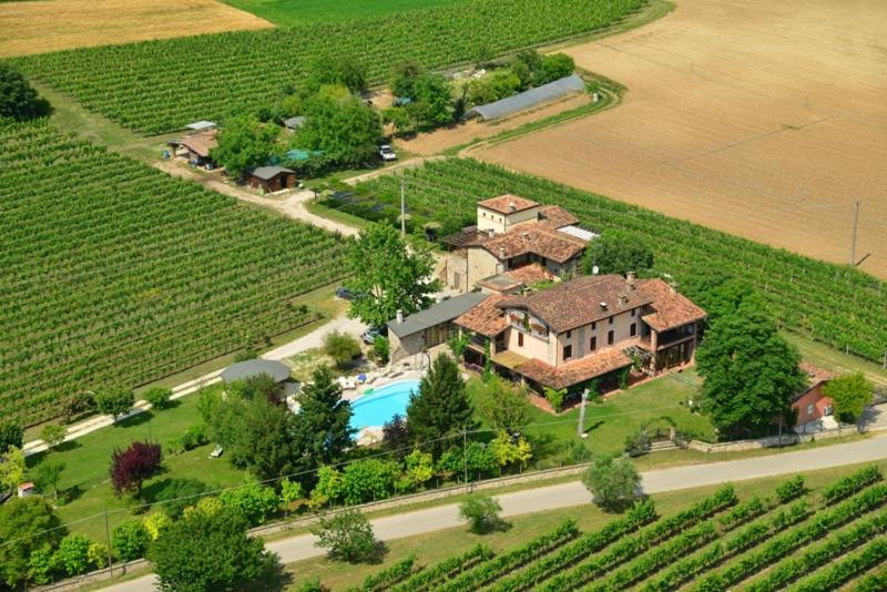 Agriturismo Ai Vigneti ポンティ・スル・ミンチョ エクステリア 写真